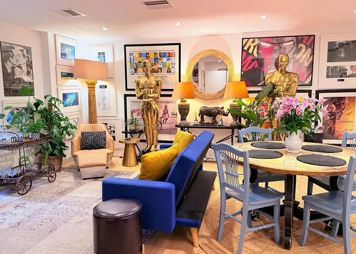Spacious West End Duplex Apartment, W1 Central London