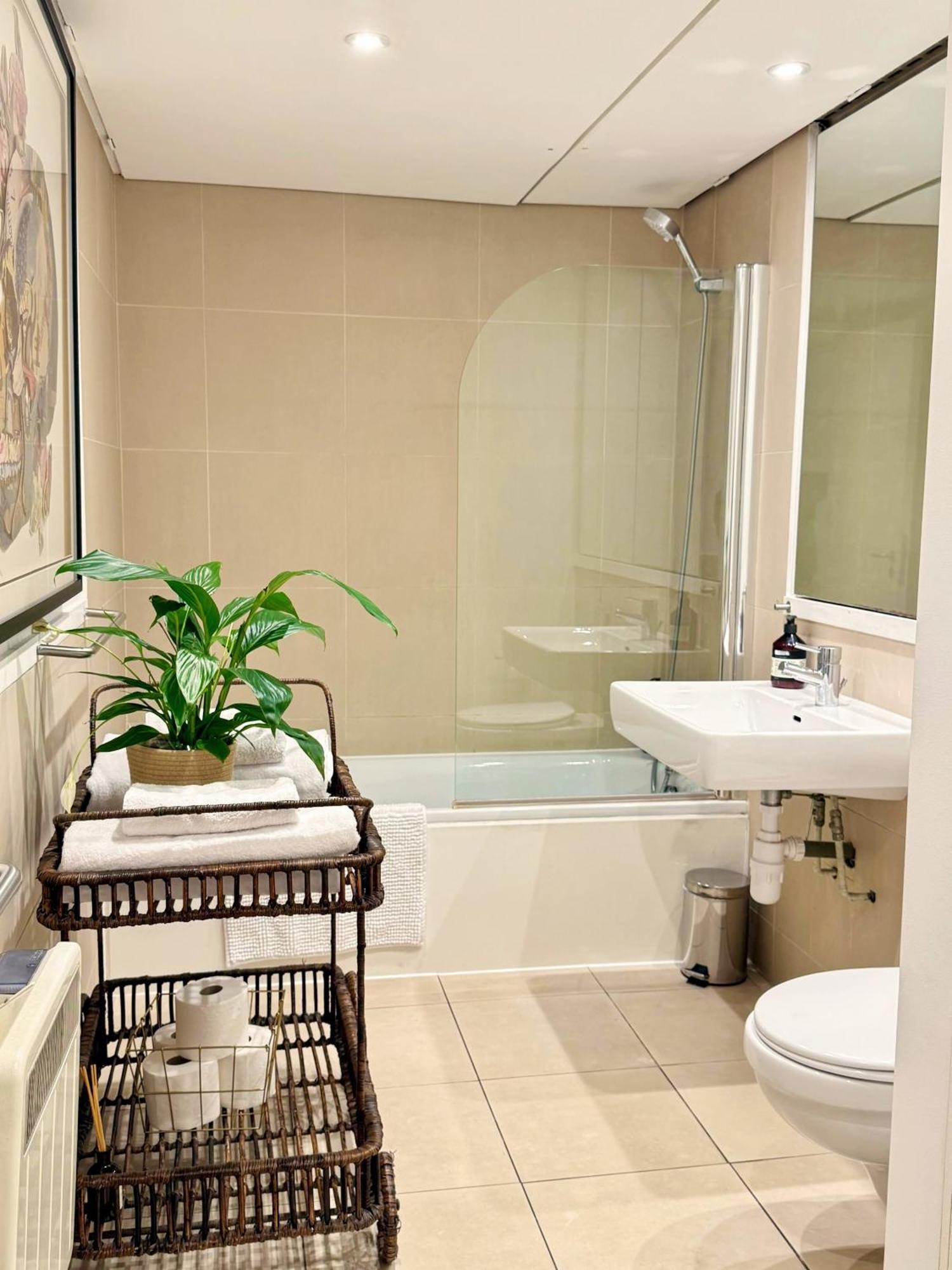Spacious West End Duplex Apartment, W1 * London