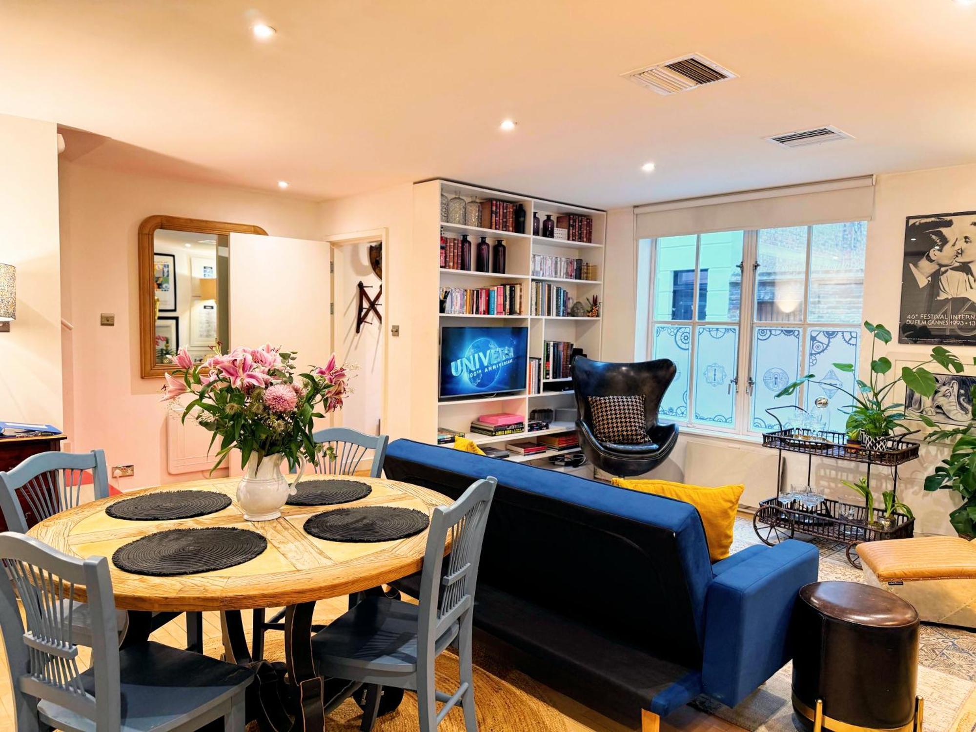 Spacious West End Duplex Apartment, W1 *